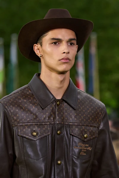 Look 110